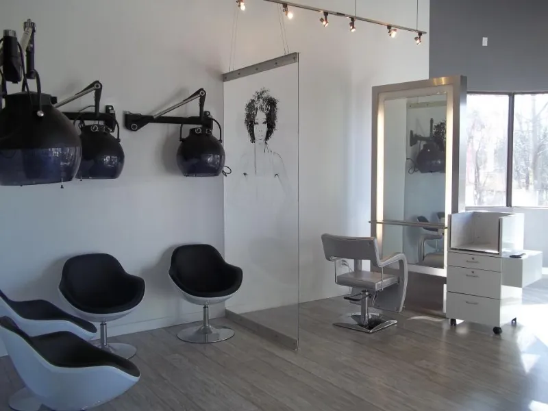 <strong>Salon Heat Lamp - Keep Your Style On Point</strong> 36 1 2