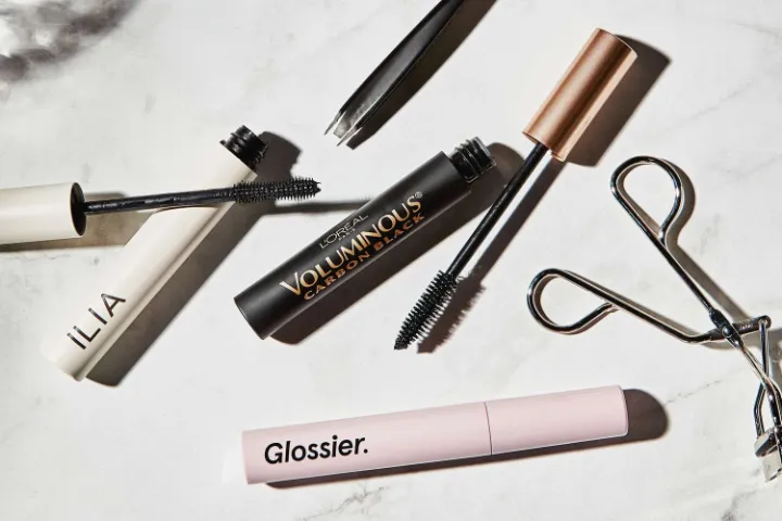 Top 15 Best Korean Mascaras For Beautiful & Long Eyelashes 36 best korean mascaras