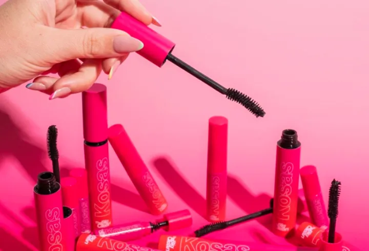 Top 15 Best Korean Mascaras For Beautiful & Long Eyelashes 37 best korean mascaras