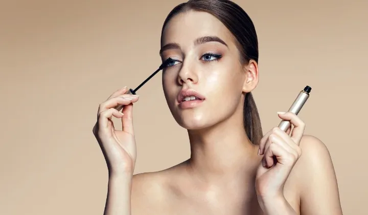 Top 15 Best Korean Mascaras For Beautiful & Long Eyelashes 39 best korean mascaras