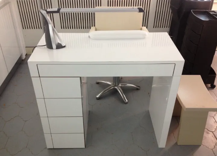 <strong>Nail Dryer Table Review: A Must-Have For Every Nail Polish Lover!</strong> 46 nail dryer table