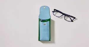 Campaign Ads 1 eyeglass holder
