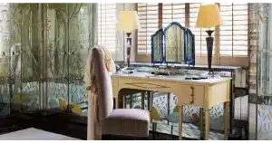 Campaign Ads 1 makeup vanity tables