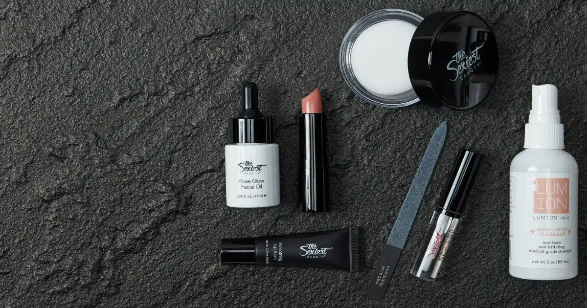 Ready to Boost Your Sex Appeal This Valentine’s Day? Try These Editor-Approved Beauty Products 1 sexiest beauty products