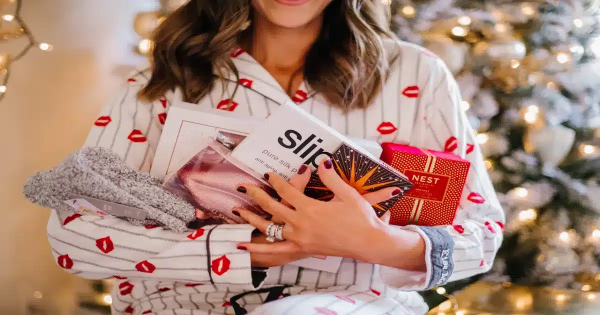 10 Nordstrom-Exclusive Holiday Gifts So Fabulous, You’ll Want to Keep Them For Yourself 1 best holiday beauty gifts from nordstrom