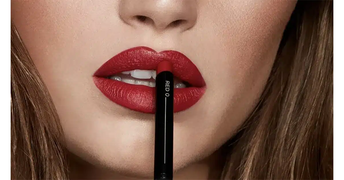 8 Decadent Red Lipsticks We’ll Have on Rotation This Holiday Season 4 red lipsticks