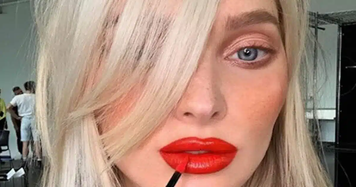 These Are The Best Lipstick Formulas on Amazon, According to Celebrity Makeup Artists 2 best lipstick on amazon according to celebrity makeup artists