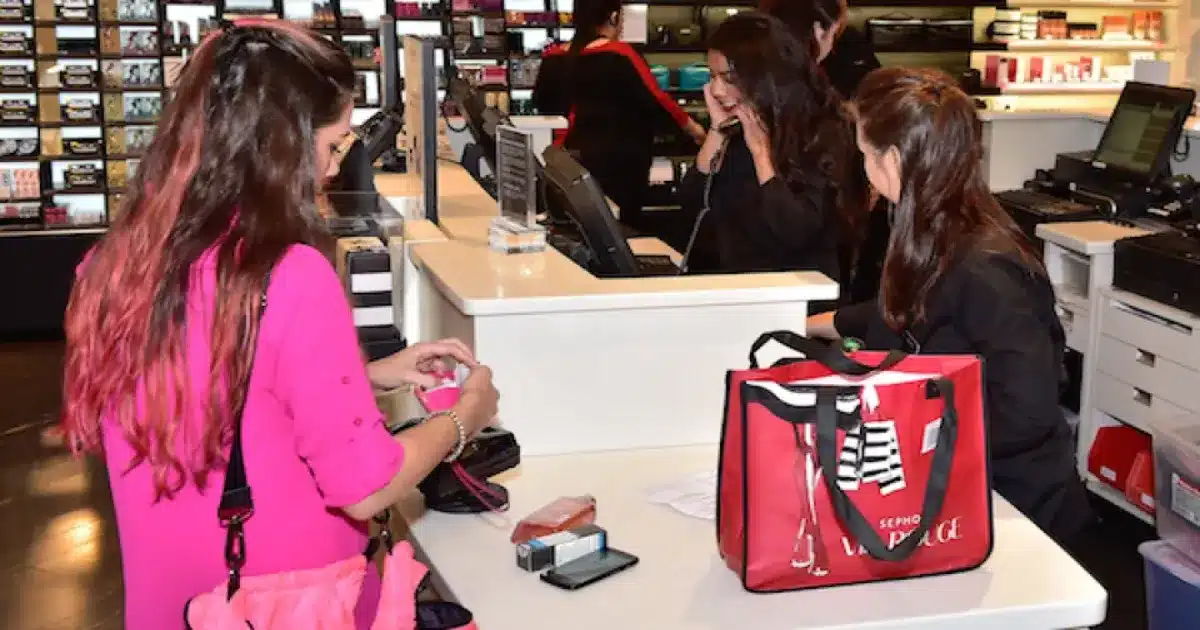 8 Skincare Products That Sephora Employees Spend Their Paychecks On 6 skincare products sephora employees buy